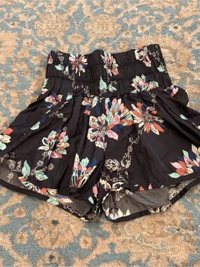 FP Movement by Free People Black Floral Size Small